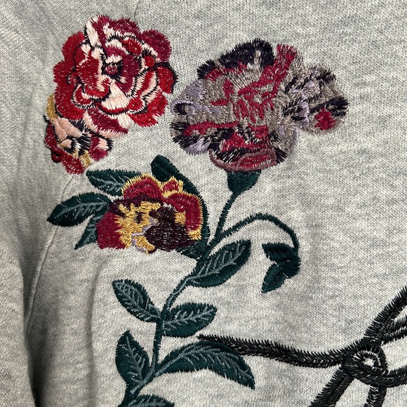 Wilfred Free Embroidered Sweatshirt - Picture 5 of 8